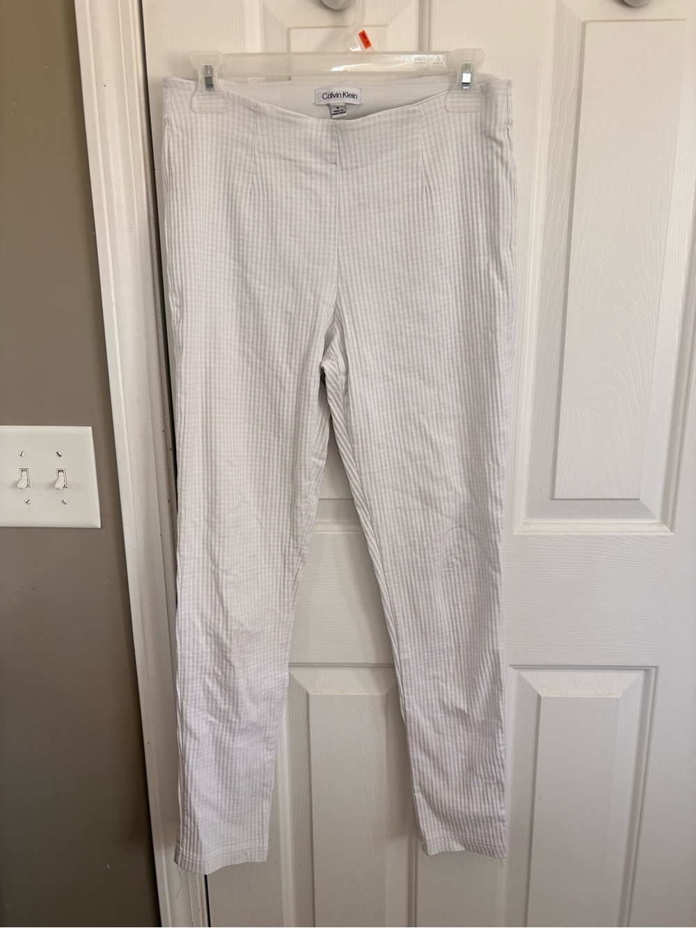 Calvin Klein White Ribbed Pants Size 6
